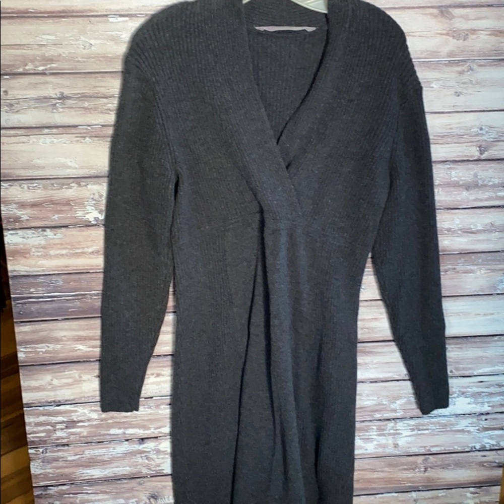 Athleta v-neck sweater dress